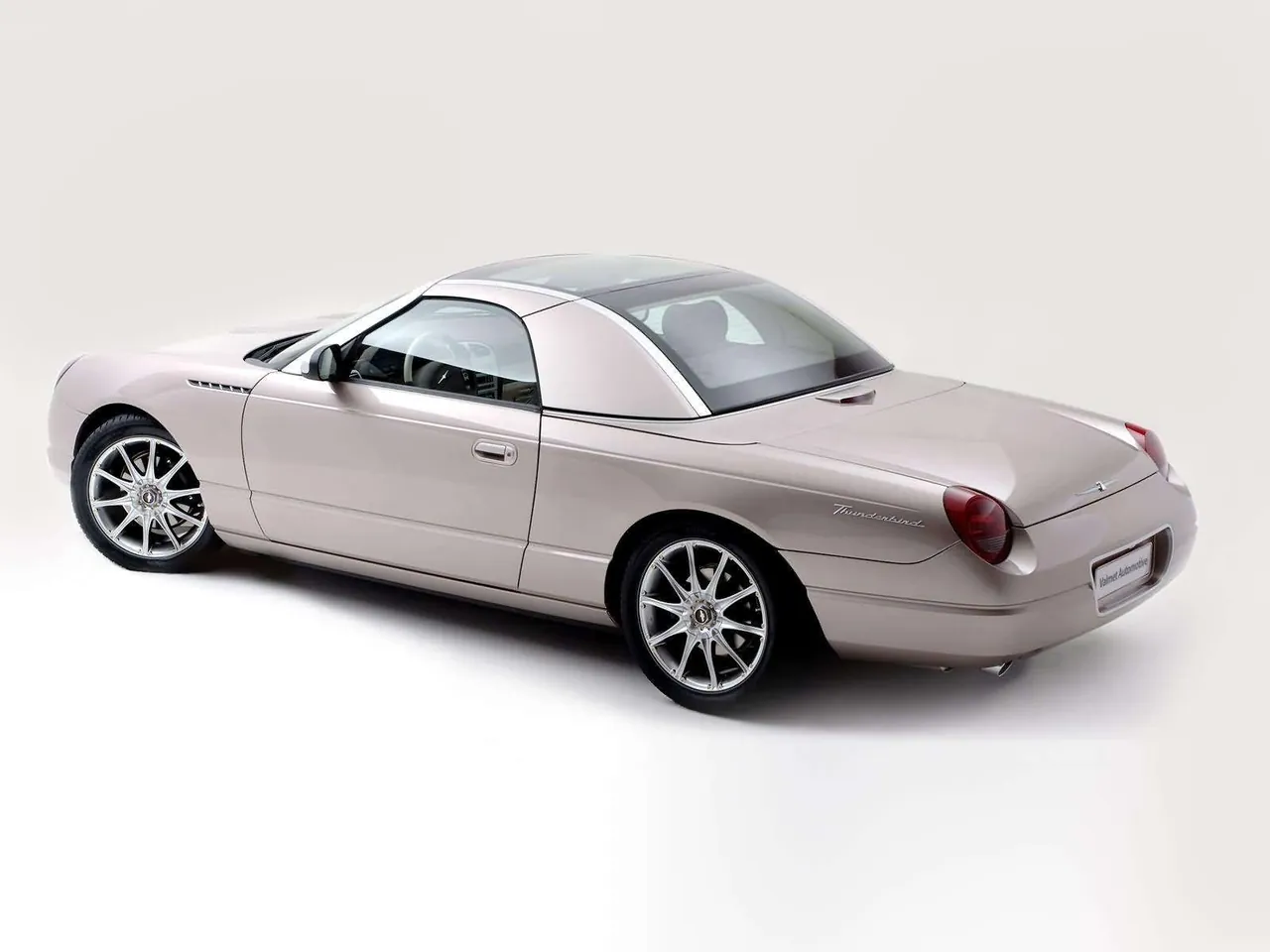 Valmet Thunderbird Glass Roof Concept (2003) – zadní tříčtvrteční pohled