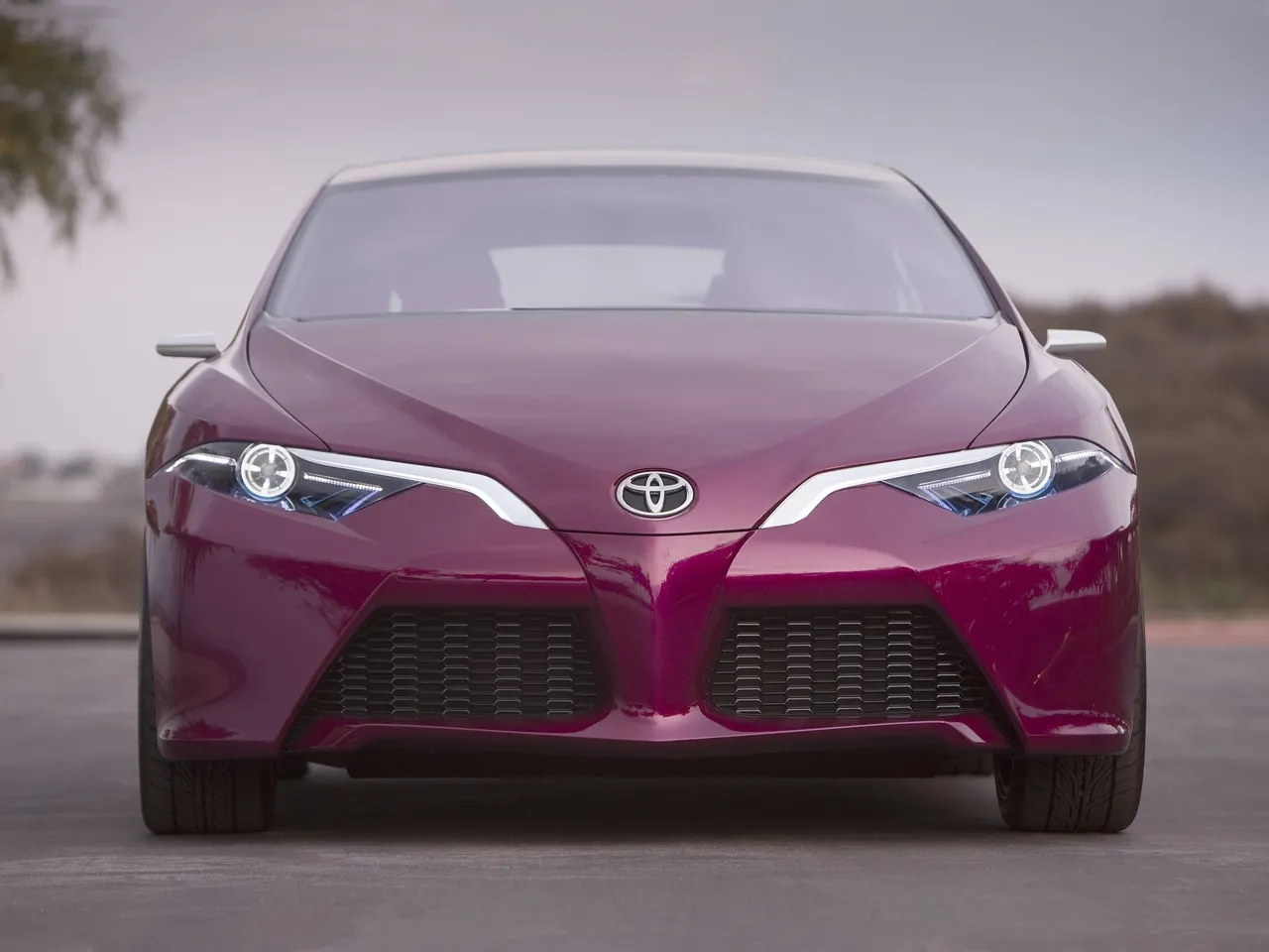 Toyota NS4 Advanced Plug-in Hybrid Concept (2012) – zepředu