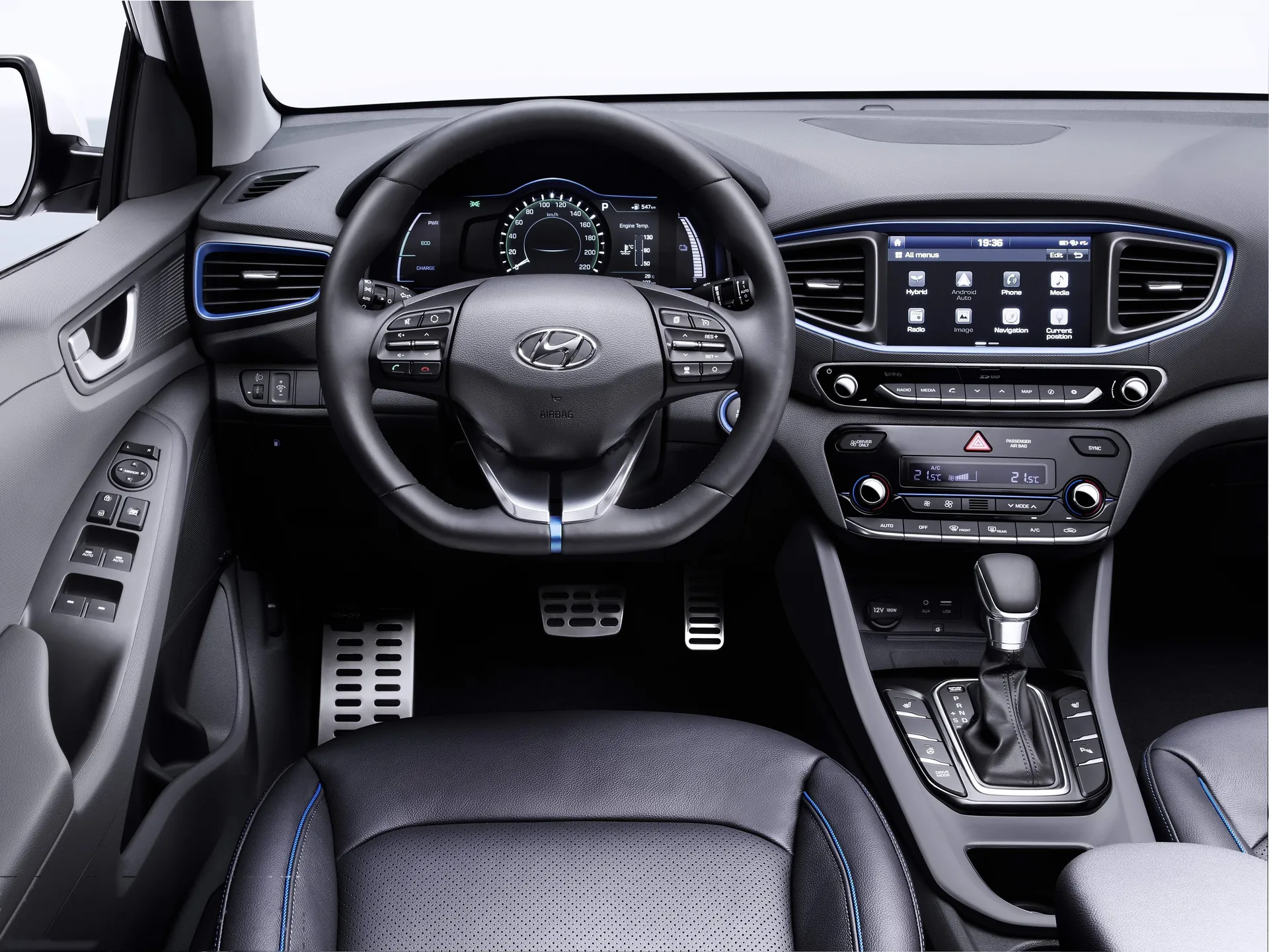 Hyundai Ioniq (2017) – interiér