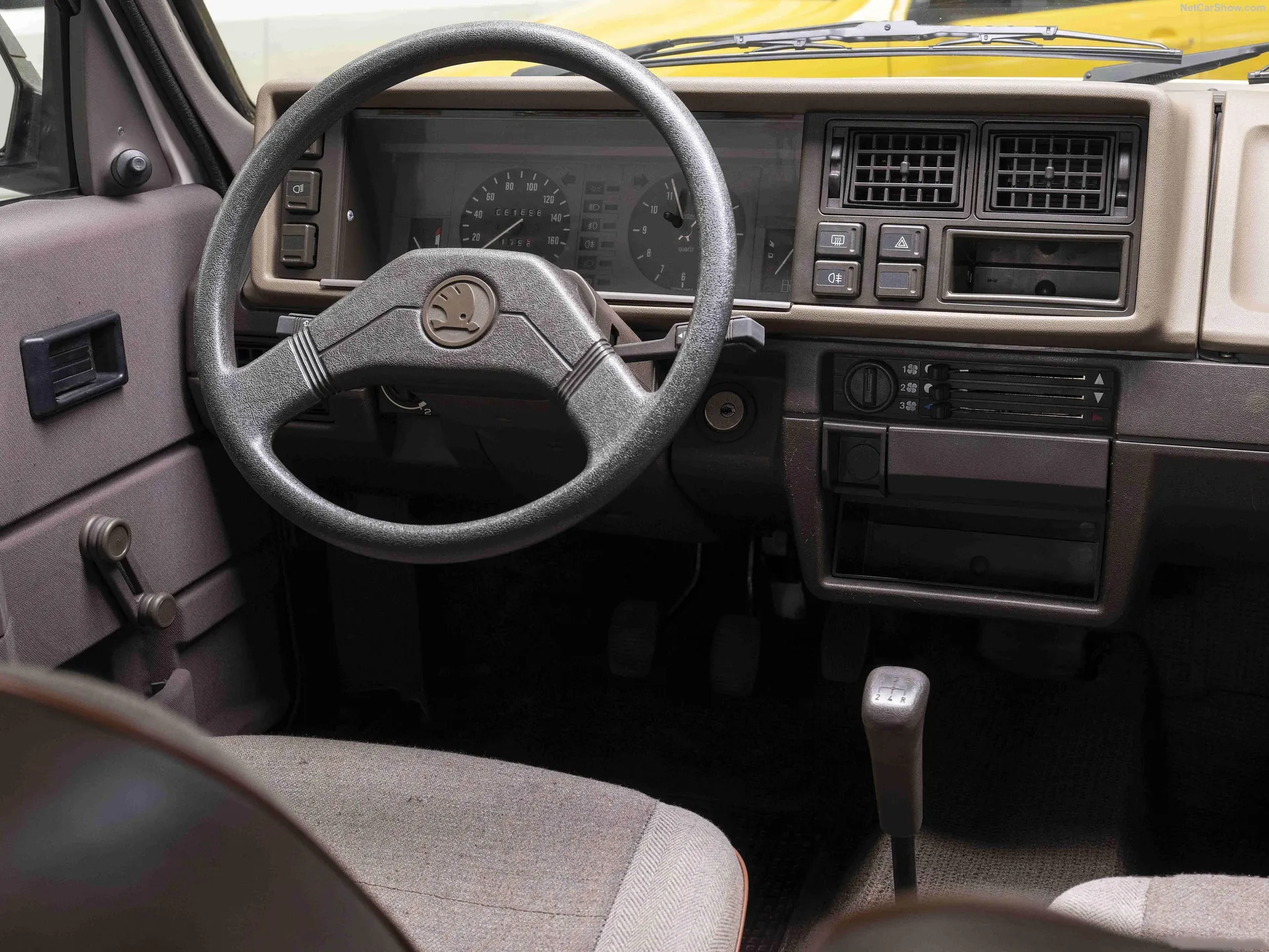 Skoda 782 Concept (1986) – interiér