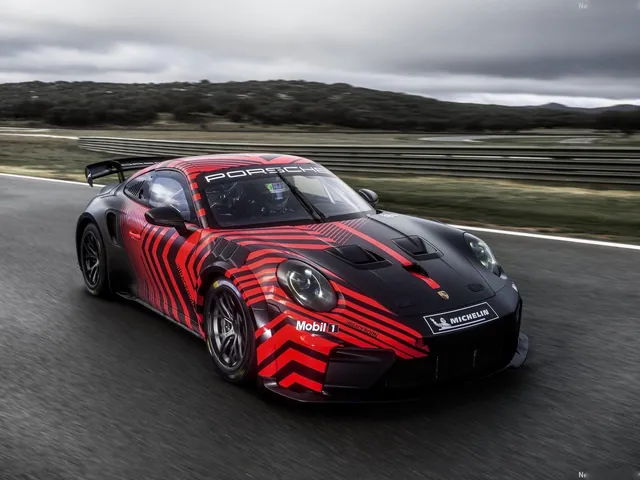 Porsche 911 GT4 R (2027)