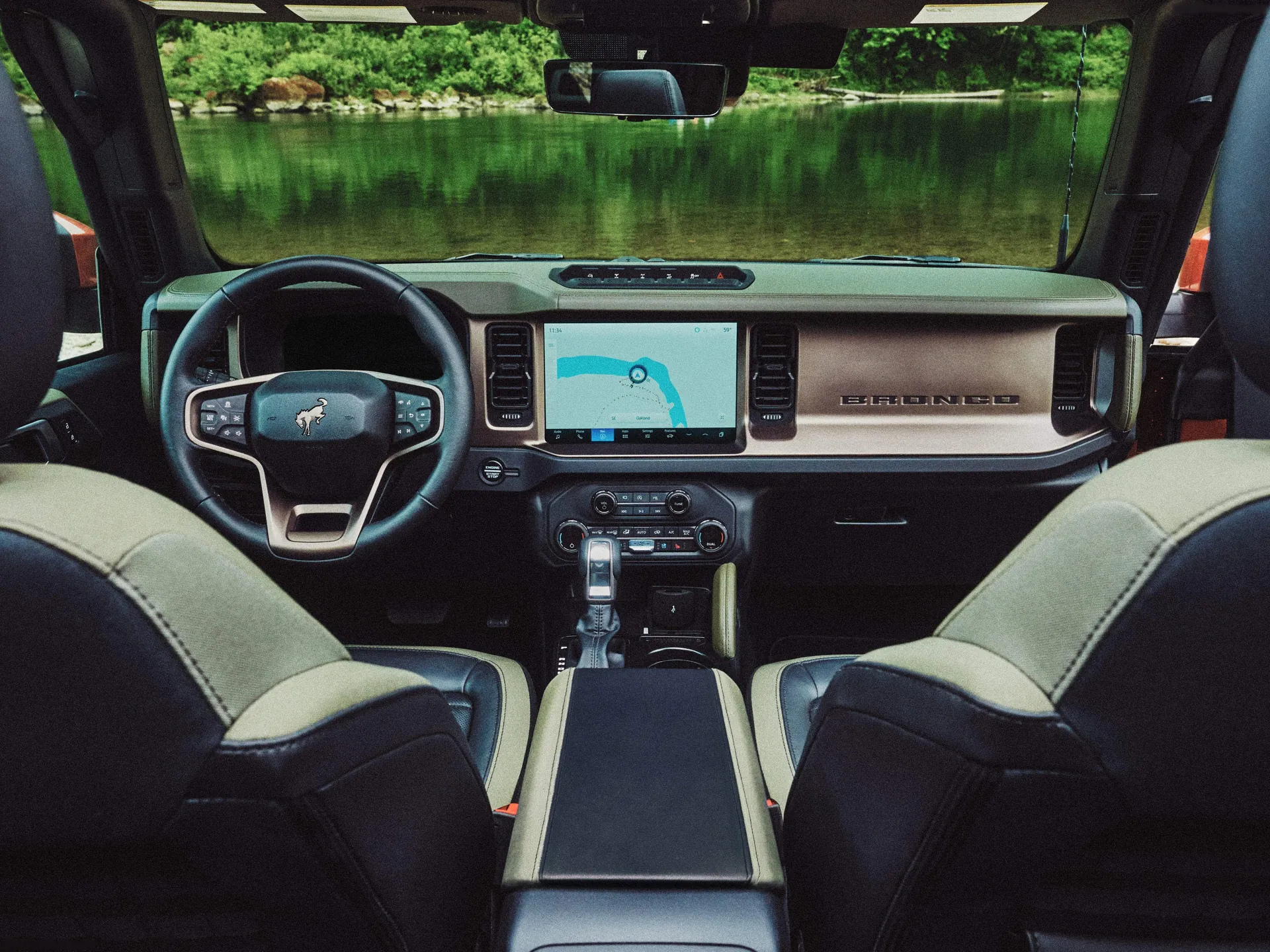 Ford Bronco Filson (2027) – interiér