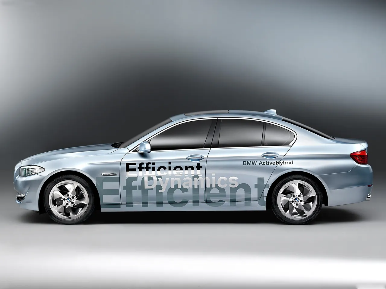 BMW 5-Series ActiveHybrid Concept (2010) – boční profil