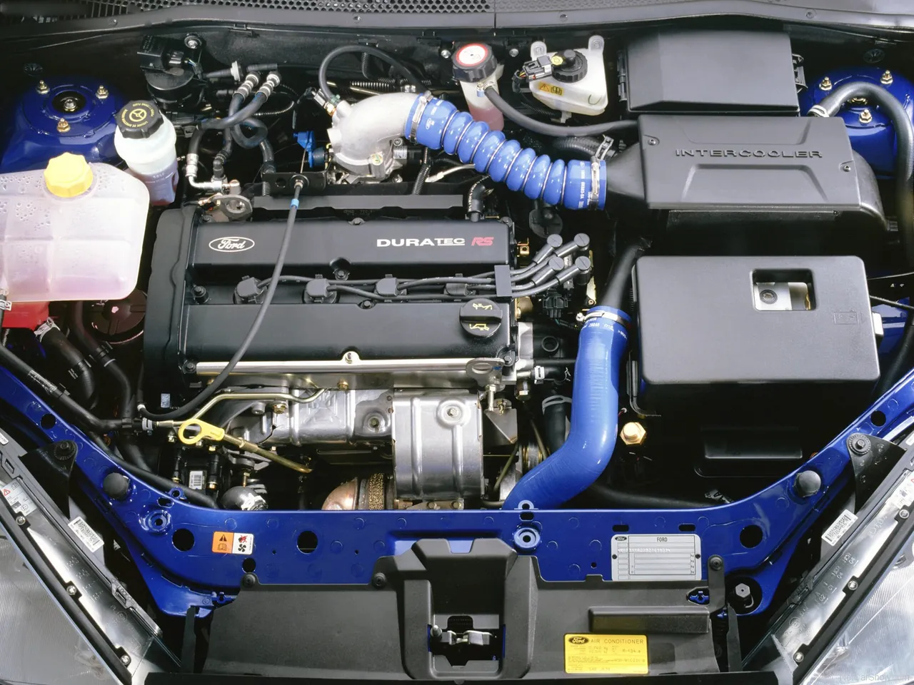 Ford Focus RS (2002) – motorový prostor