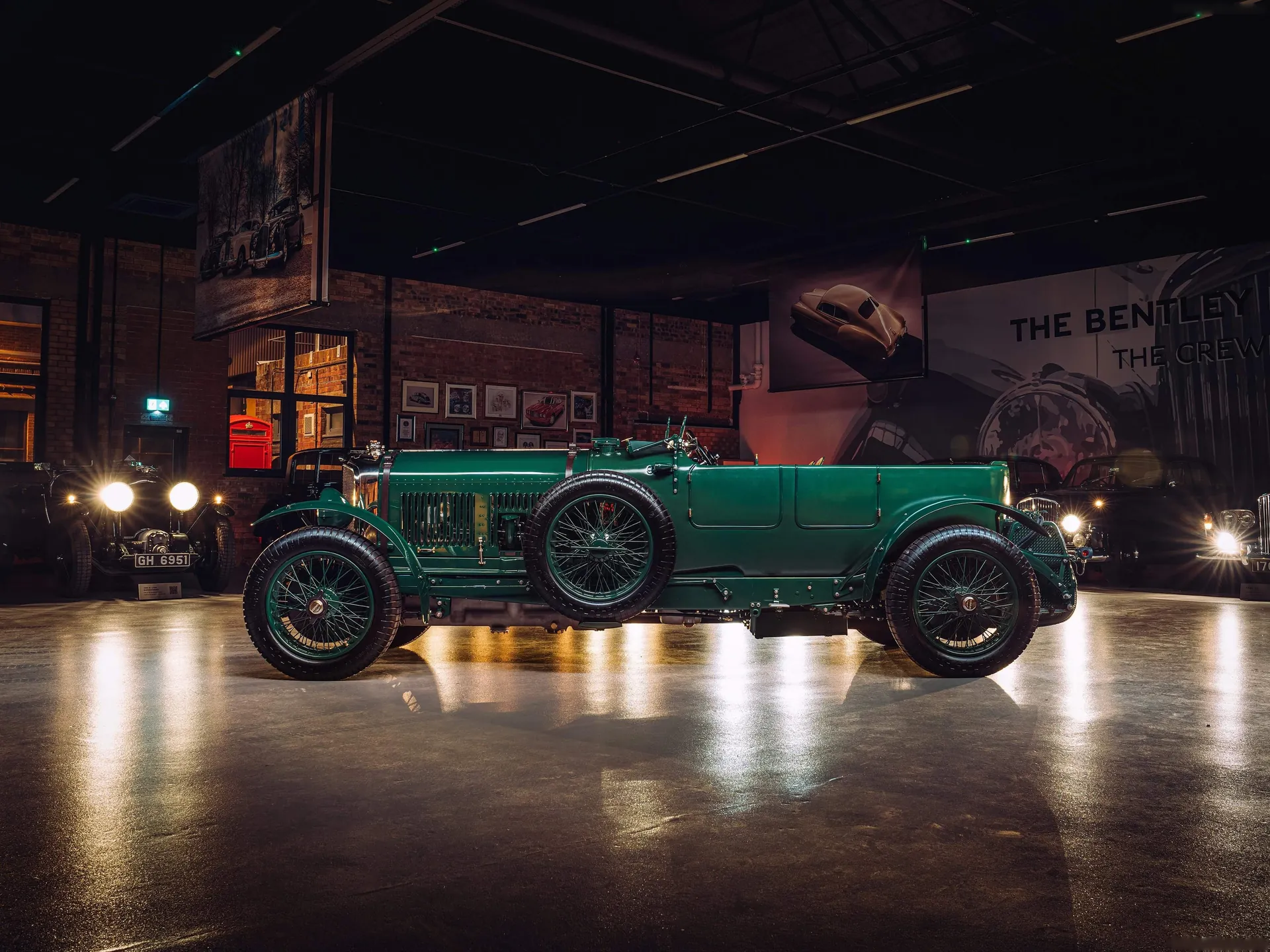 Bentley Speed Six Continuation (2023) – boční profil