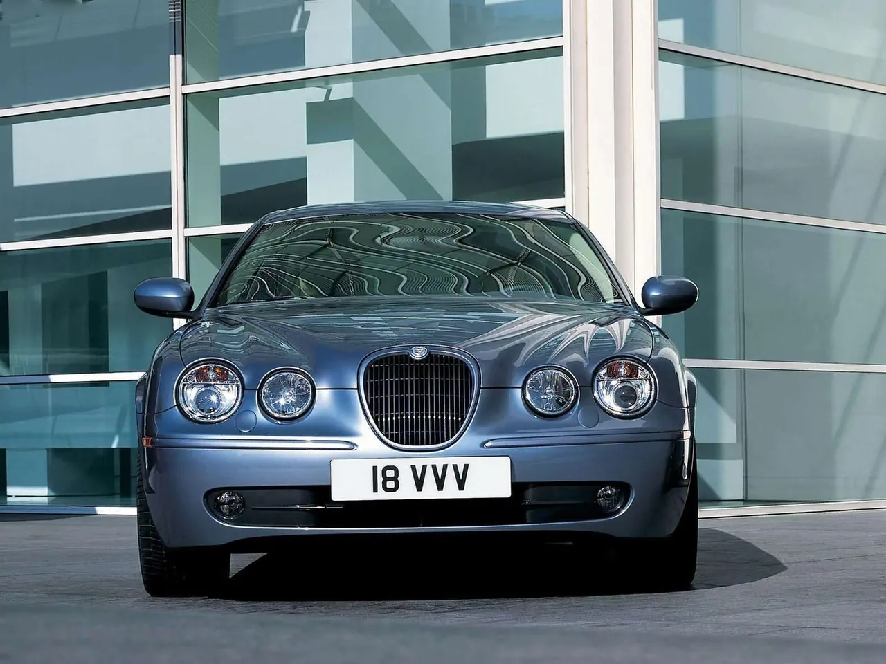 Jaguar SType 2.7D (2004) – zepředu
