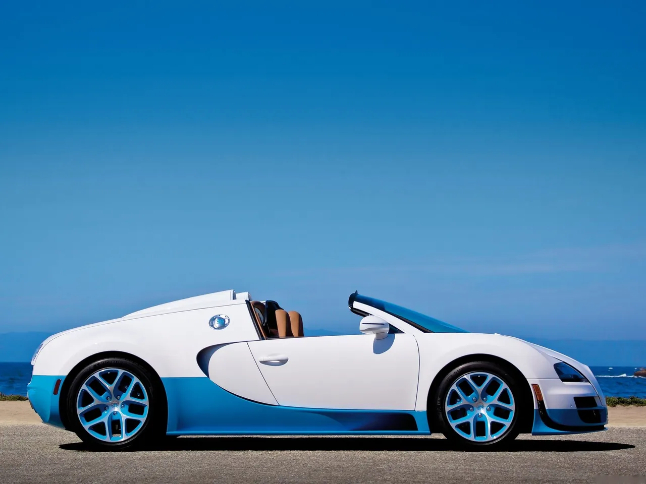 Bugatti Veyron Grand Sport Vitesse (2012) – boční profil