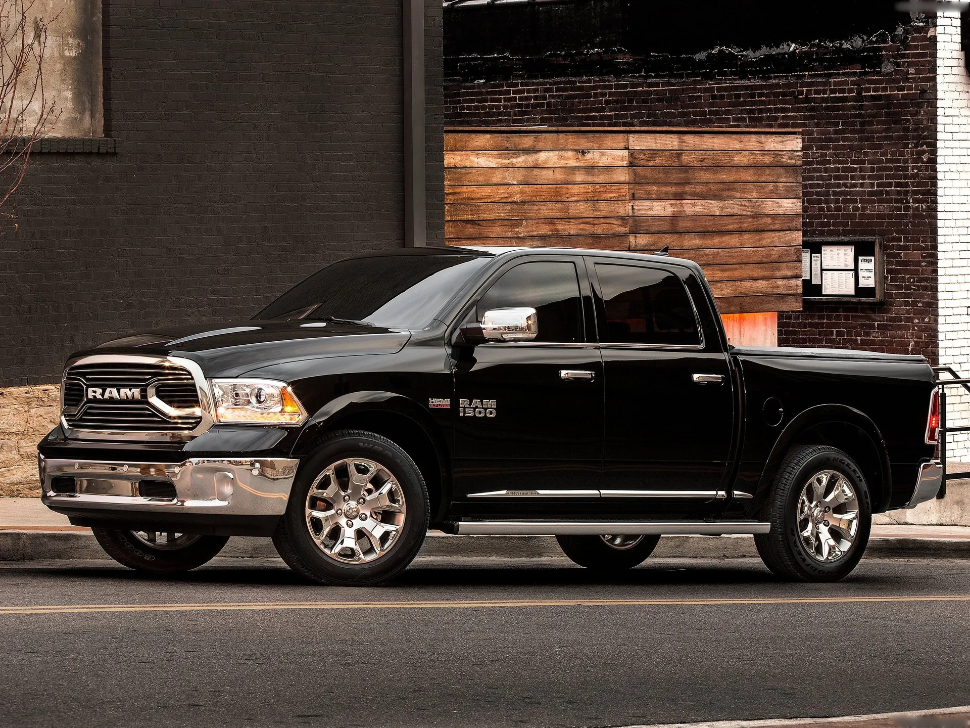 Ram 1500 Laramie Limited (2015)