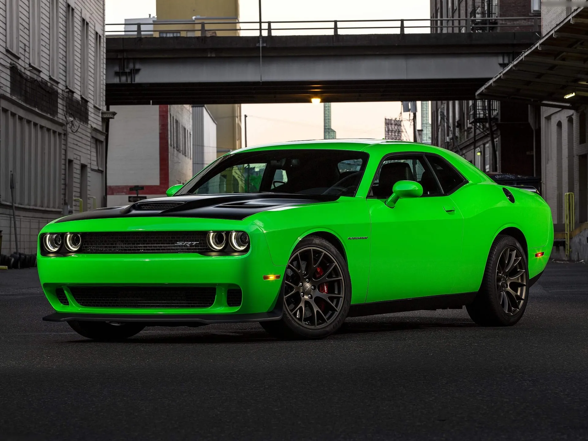 Dodge Challenger SRT Hellcat (2015)