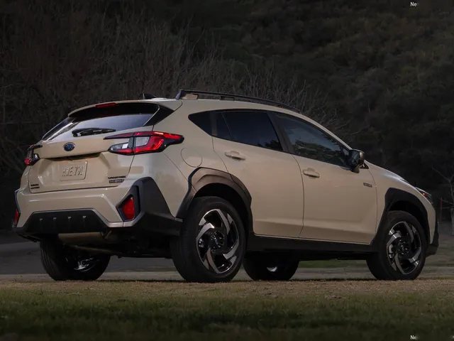 Subaru Crosstrek Hybrid (2026)