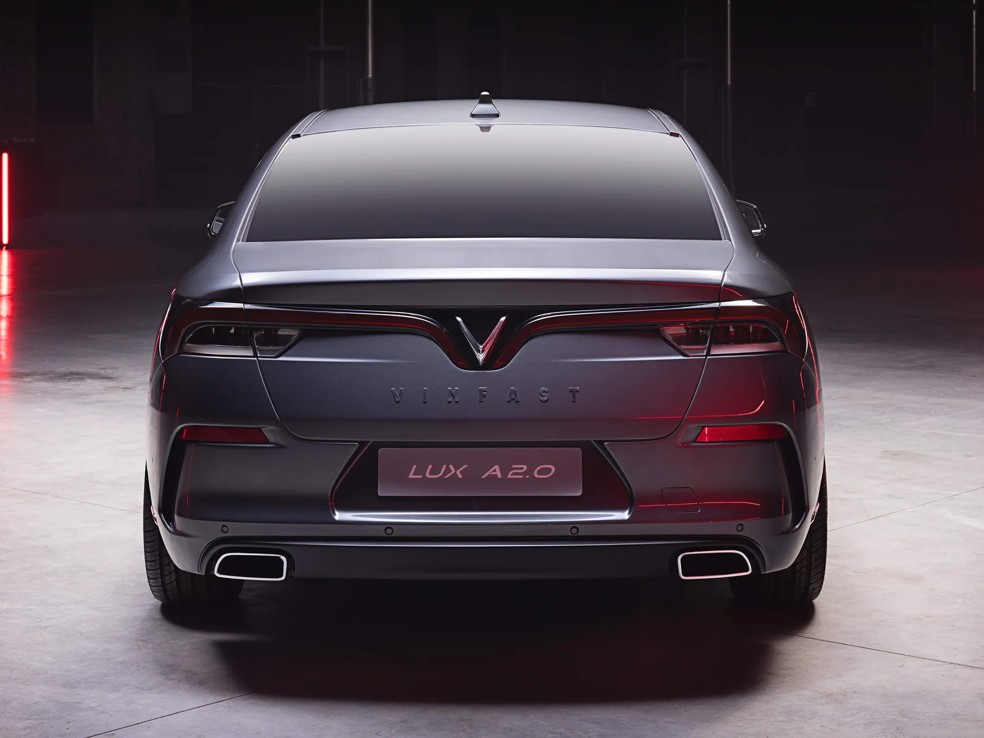VinFast LUX A2.0 Sedan (2020) – zezadu
