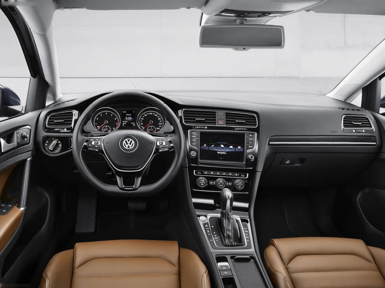 Volkswagen Golf (2013) - Interior