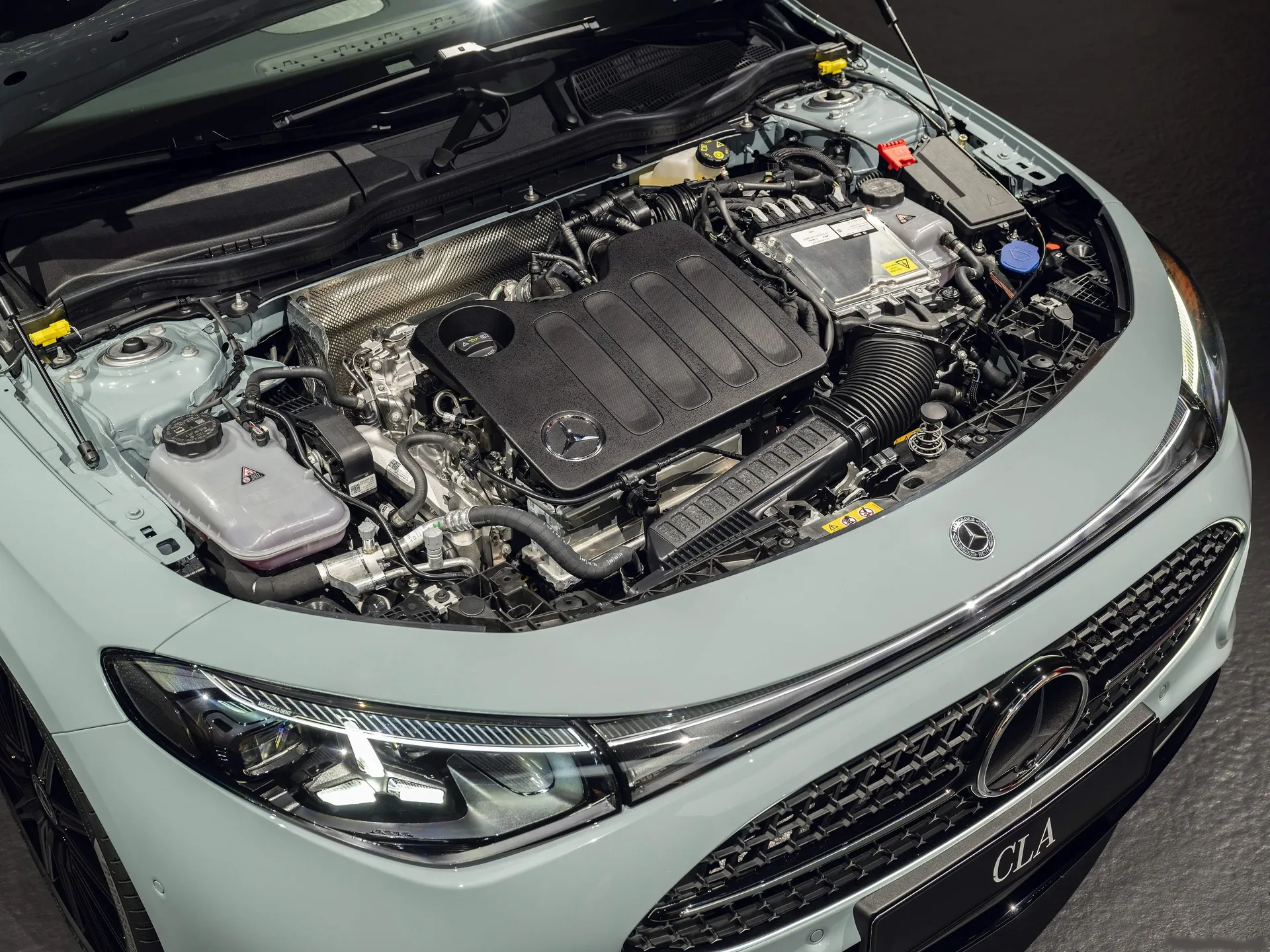 Mercedes-Benz CLA (2026) – motorový prostor