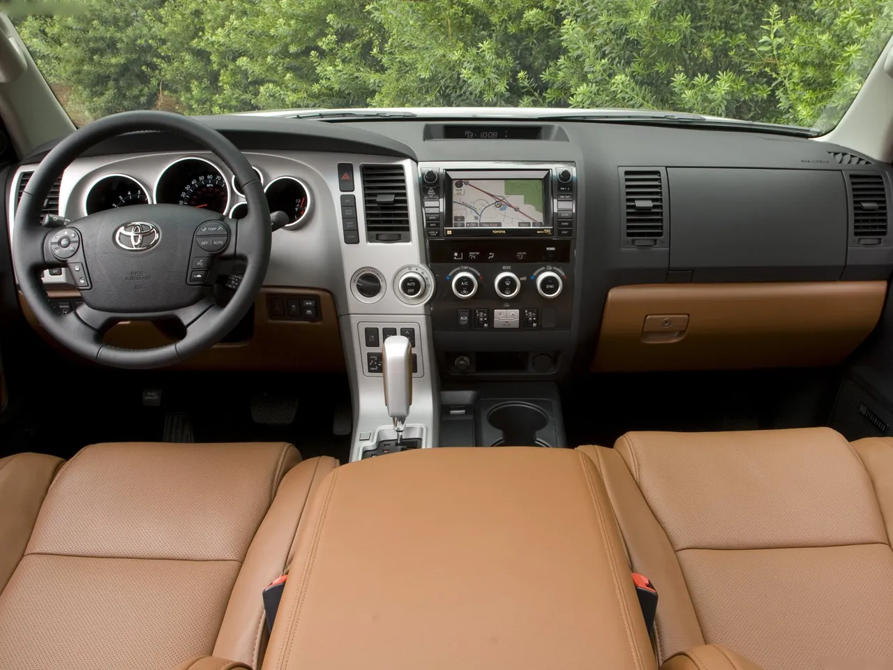 Toyota Sequoia (2008) - Interior
