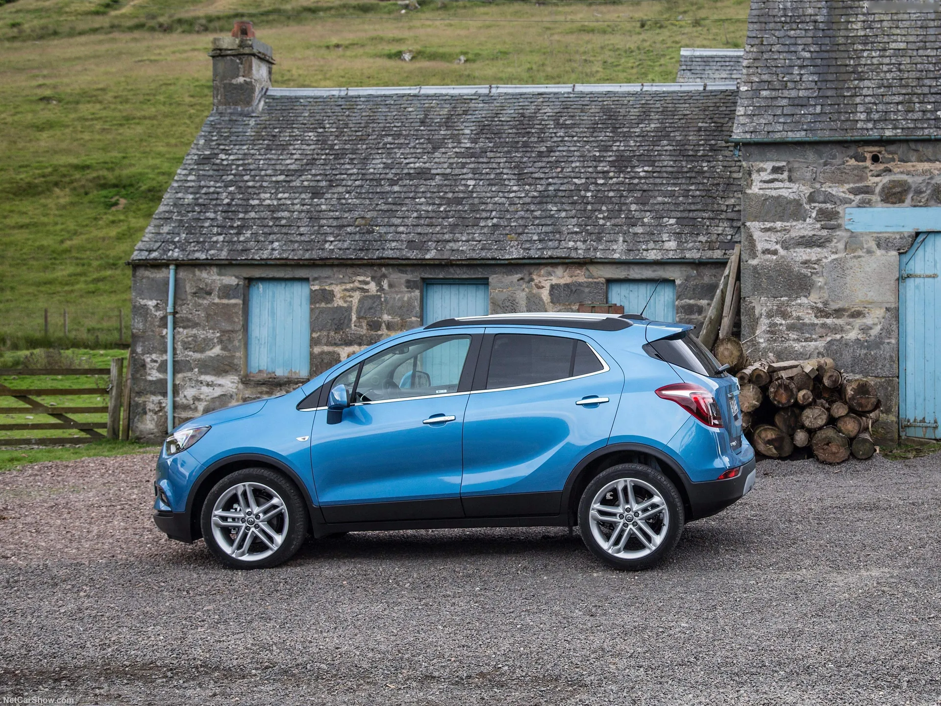 Opel Mokka X (2017) – boční profil