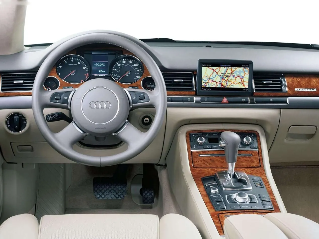 Audi A8 L 4.2 quattro (2003) – interiér