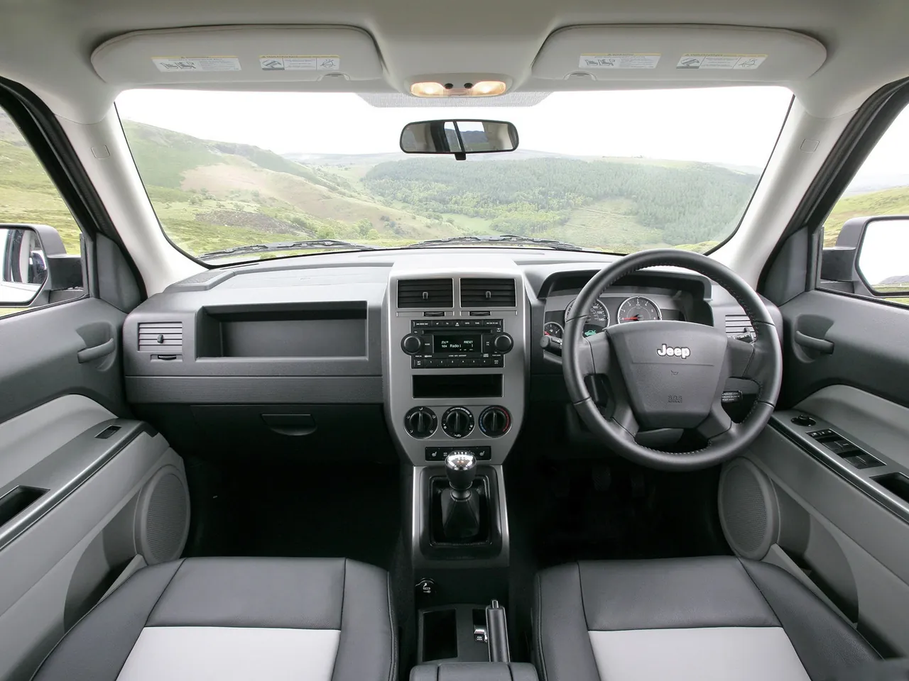 Jeep Patriot [UK] (2007) - Interior