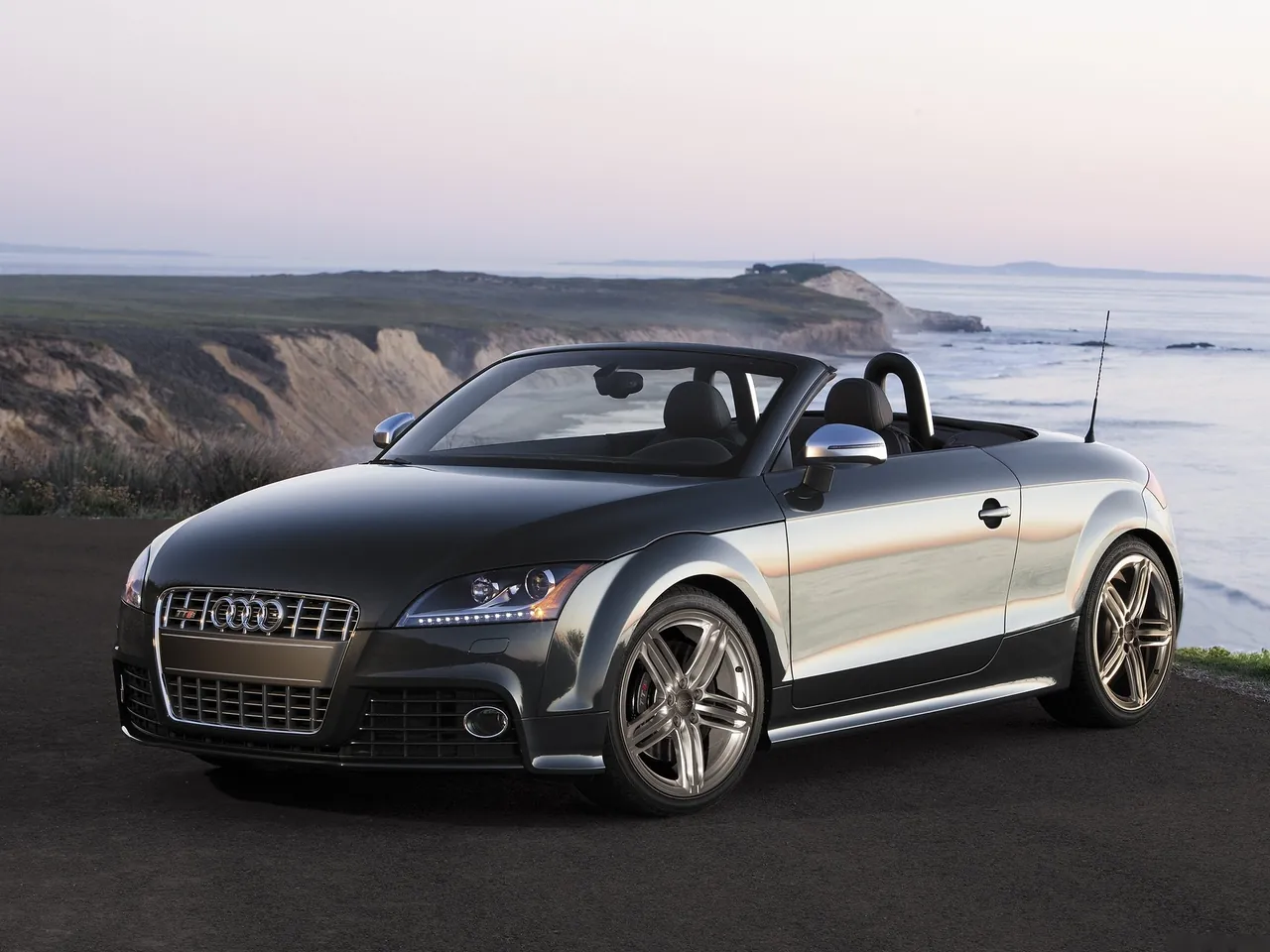 Audi TTS Roadster (2011)