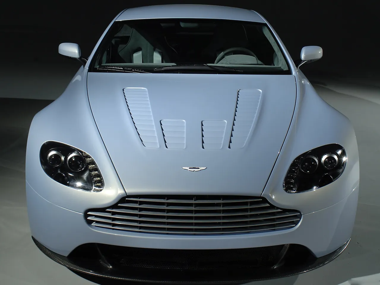 Aston Martin V12 Vantage RS Concept (2007) – zepředu