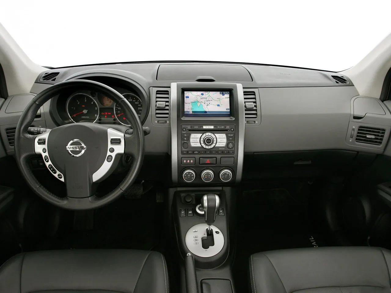 Nissan X-Trail (2008) - Interior