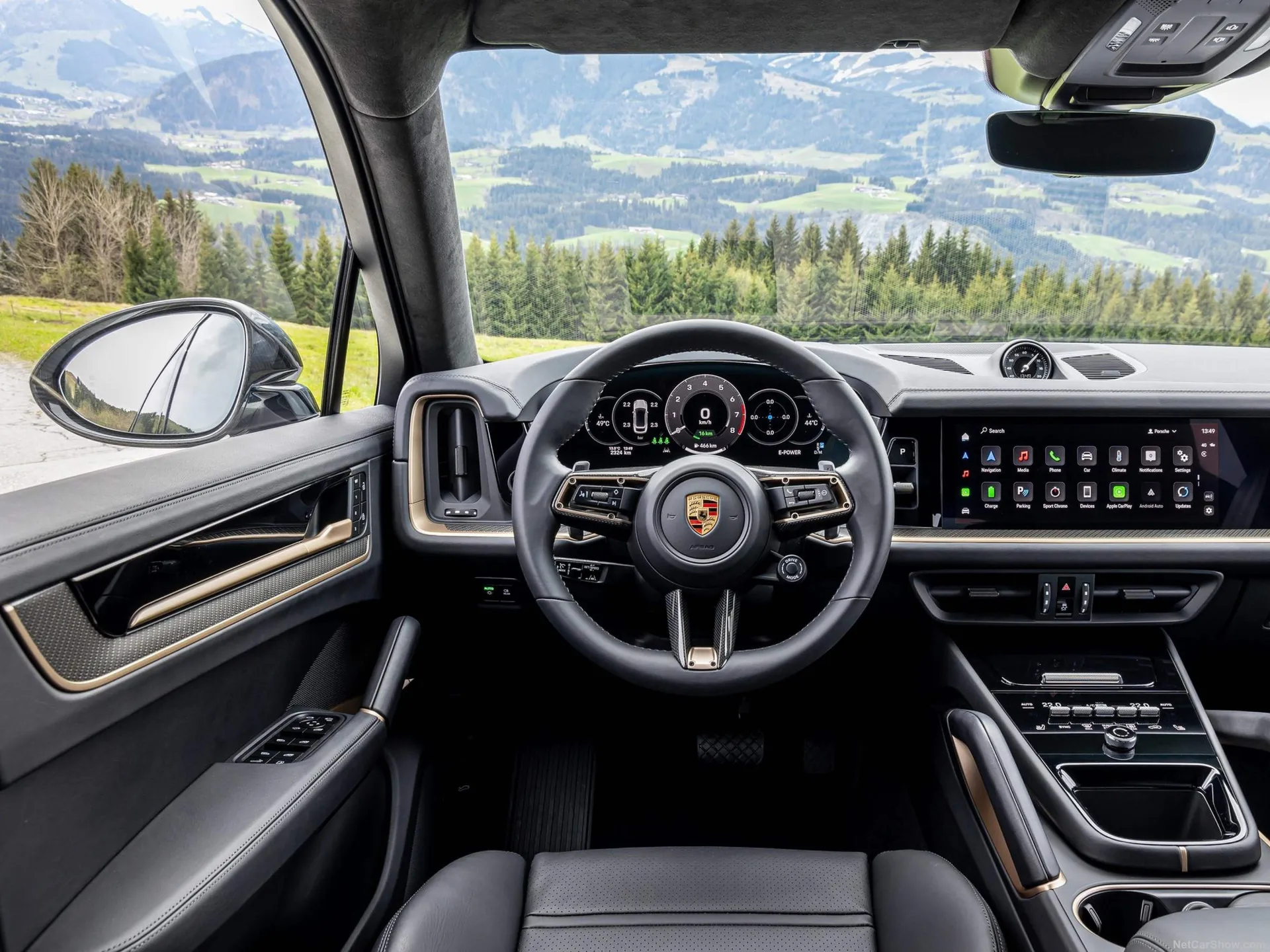 Porsche Cayenne E-Hybrid Coupe (2024) – interiér