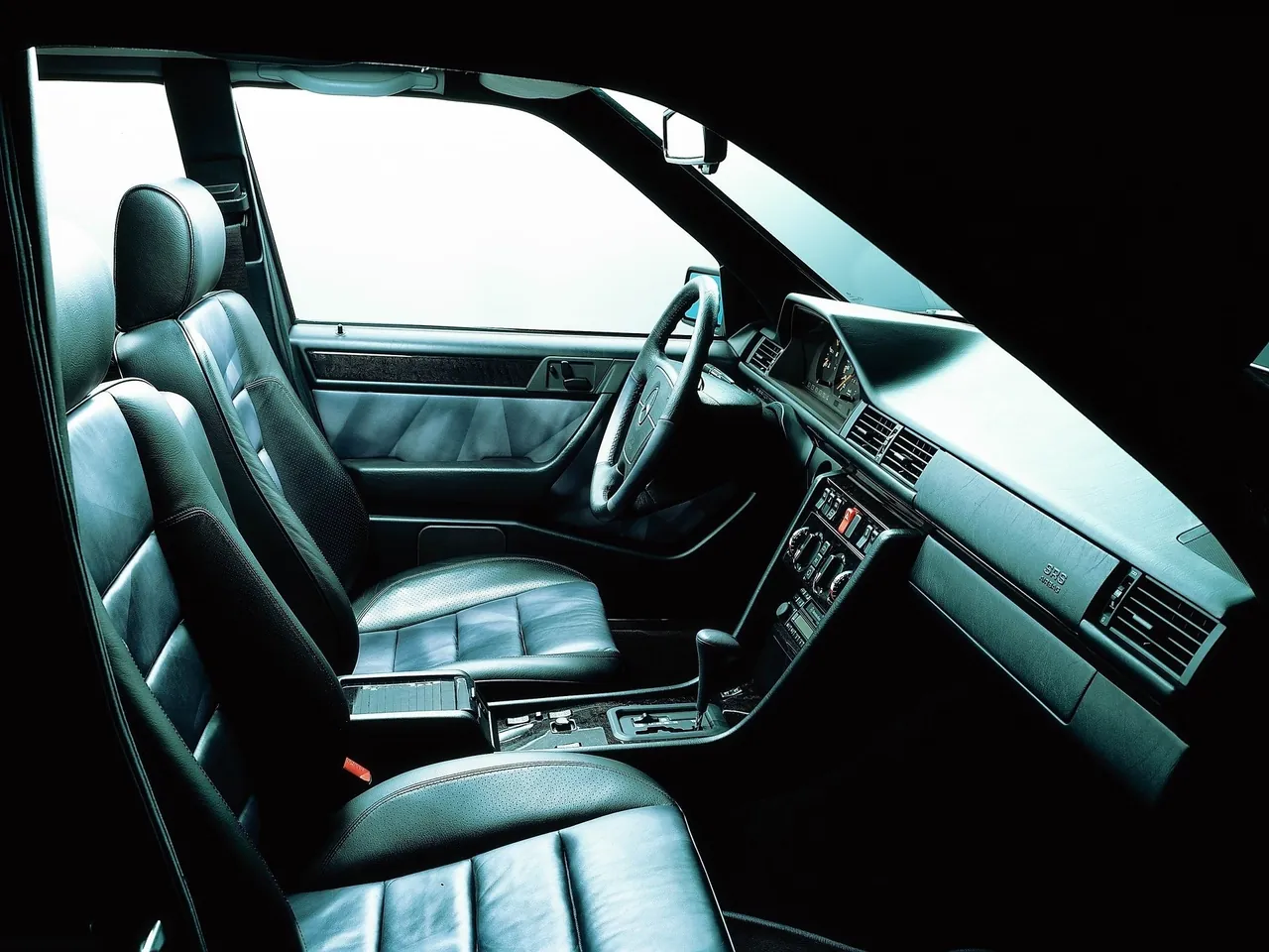 Mercedes-Benz 500E (1991) - Interior