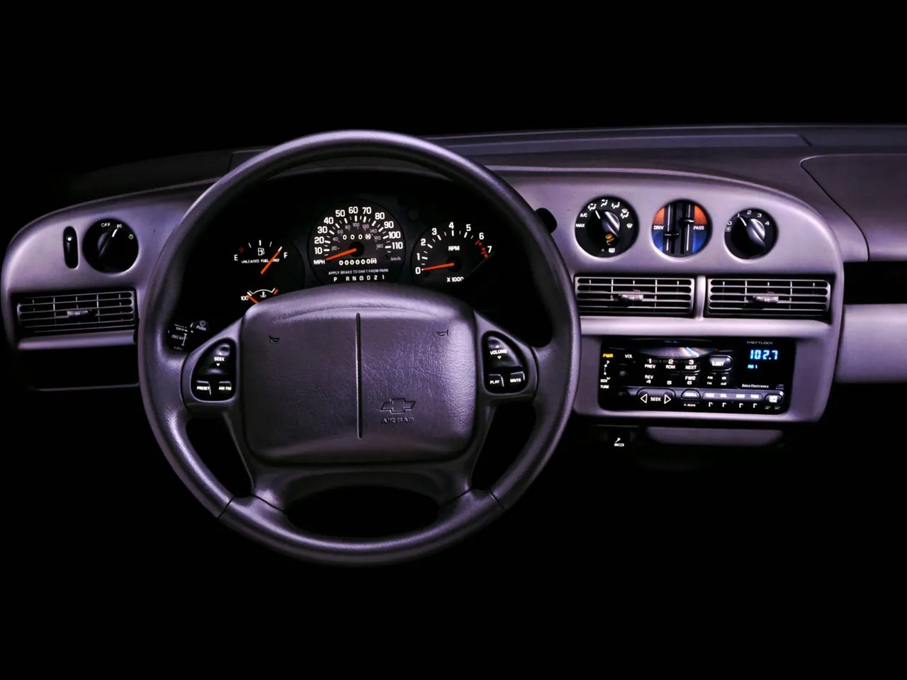 Chevrolet Lumina (1998) – interiér