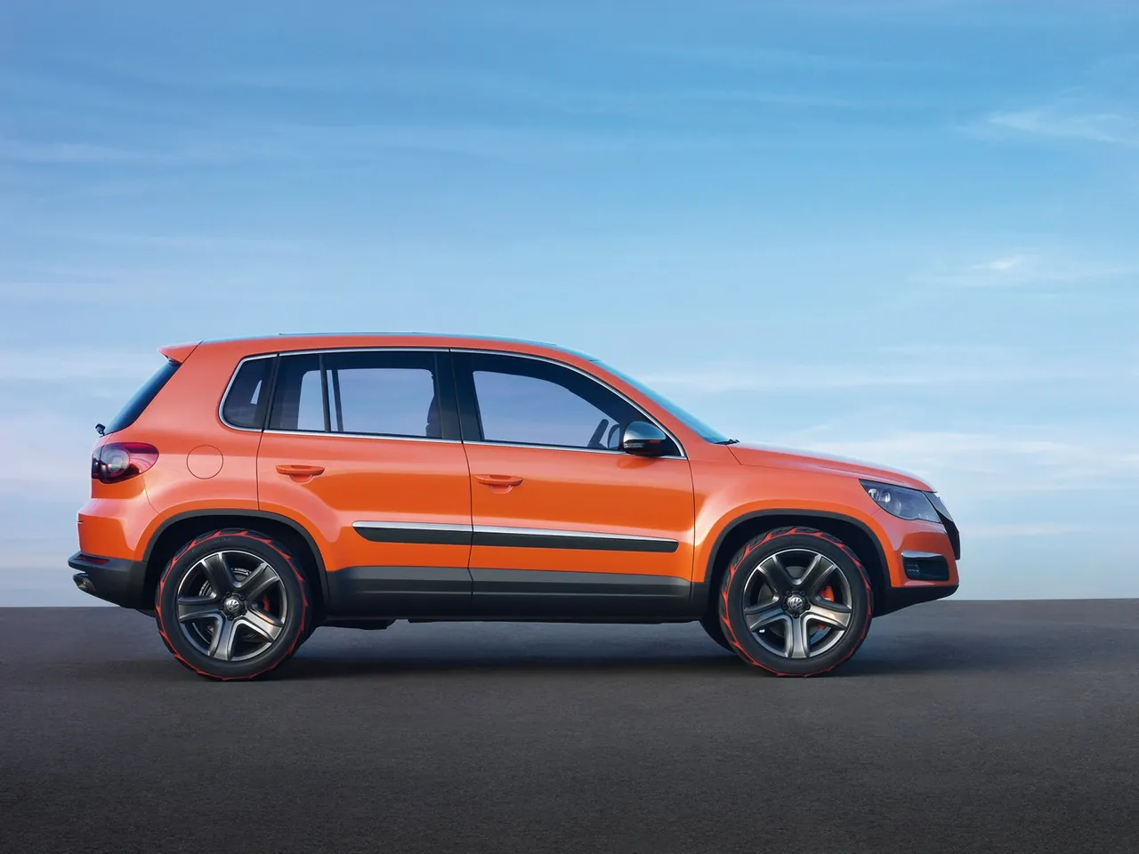Volkswagen Tiguan Concept (2006) - Side Profile