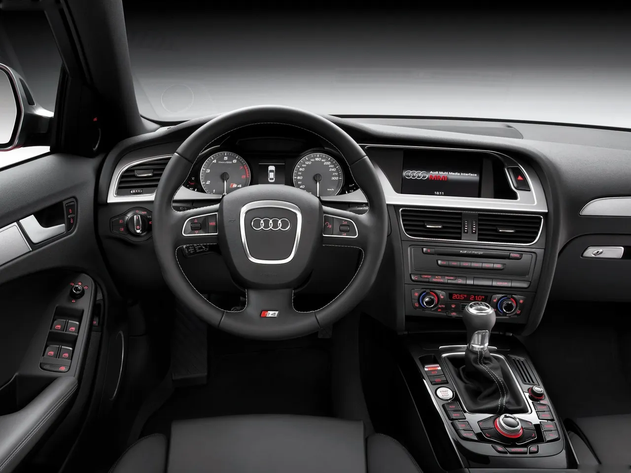 Audi S4 Avant (2009) – interiér