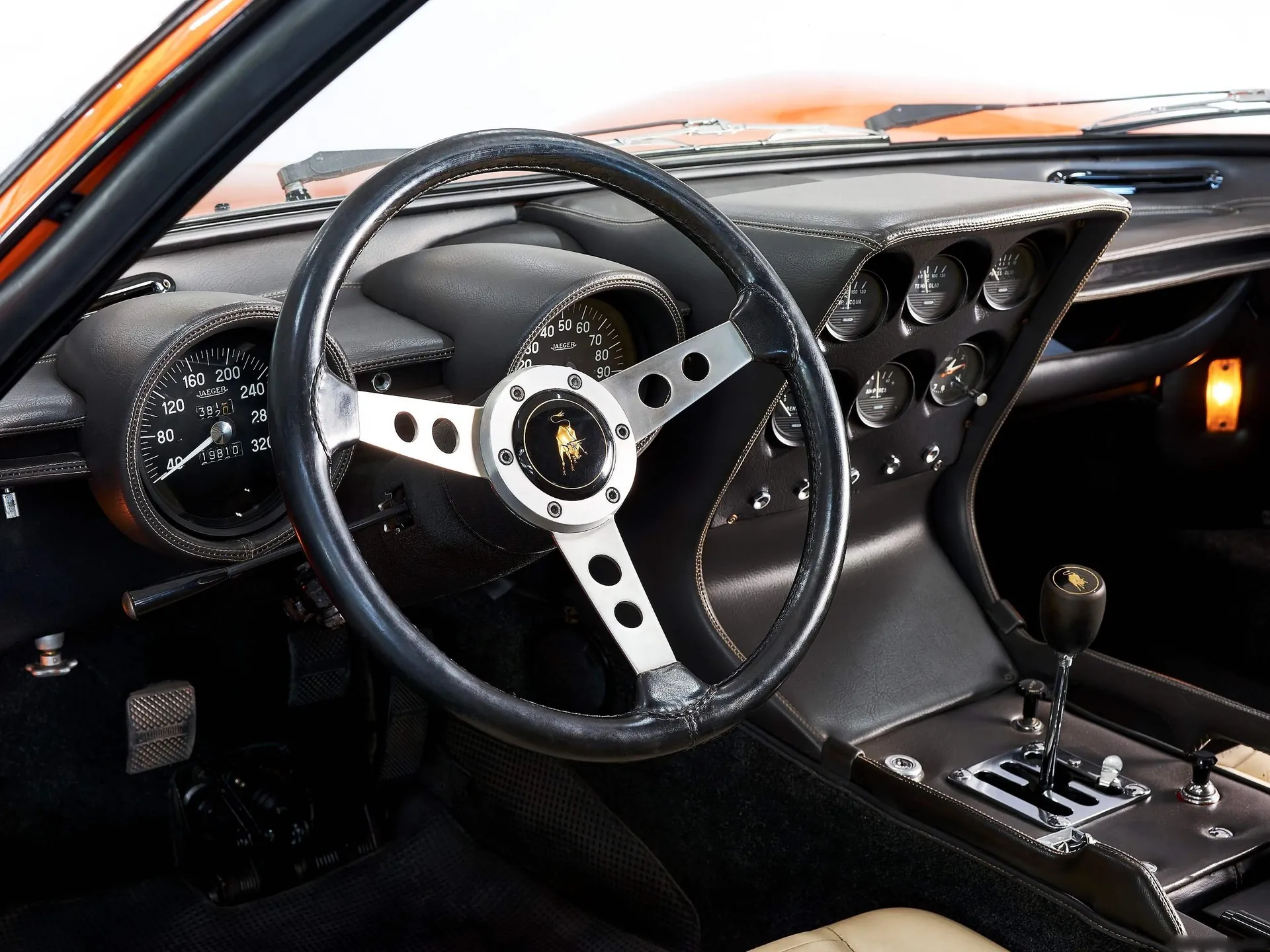 Lamborghini Miura P400 (1968) – interiér