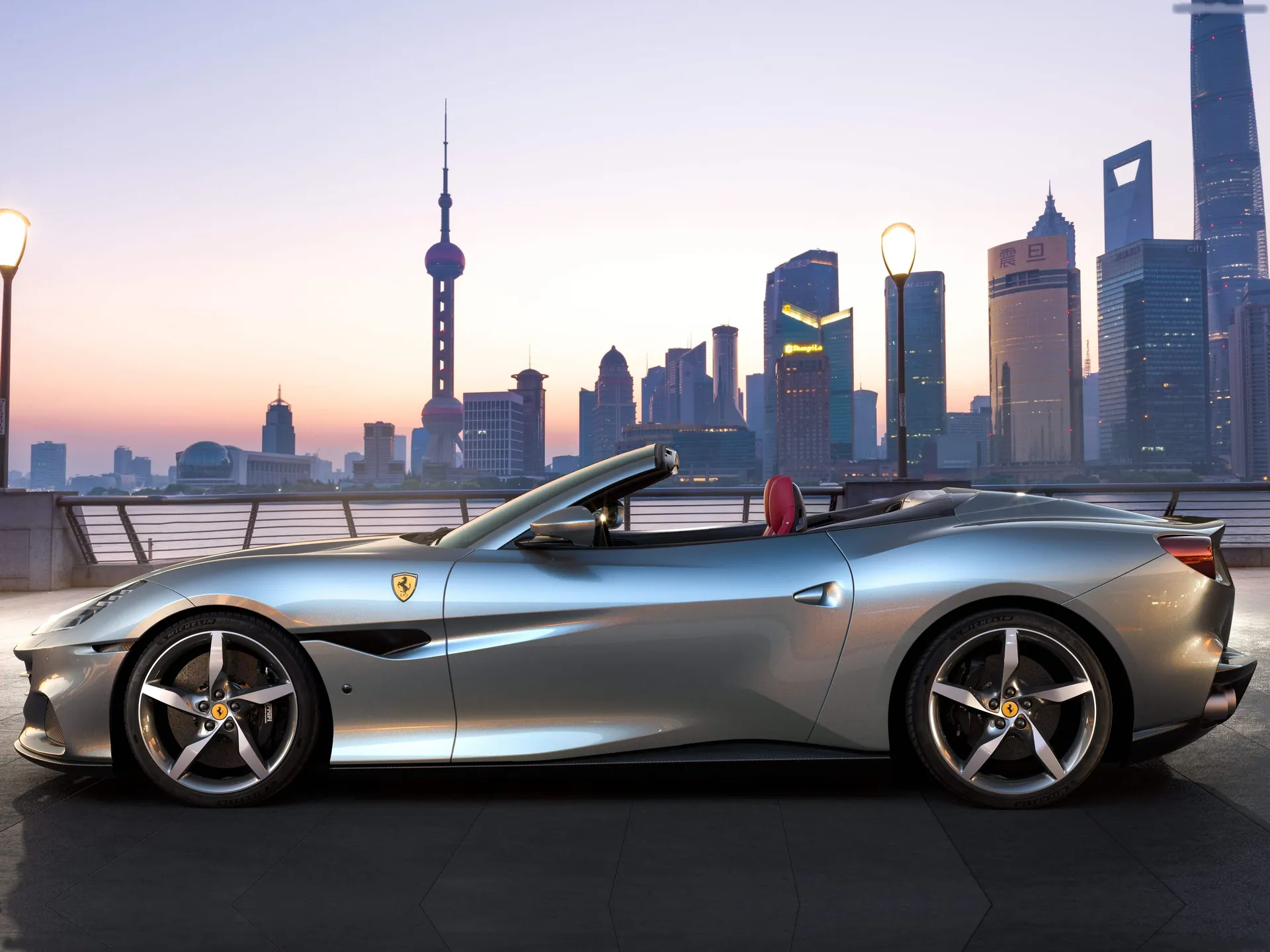 Ferrari Portofino M (2021) – boční profil