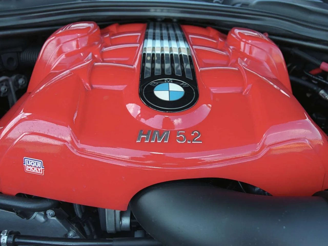 Hamann BMW 6er Coupe 645Ci (2005) – motorový prostor