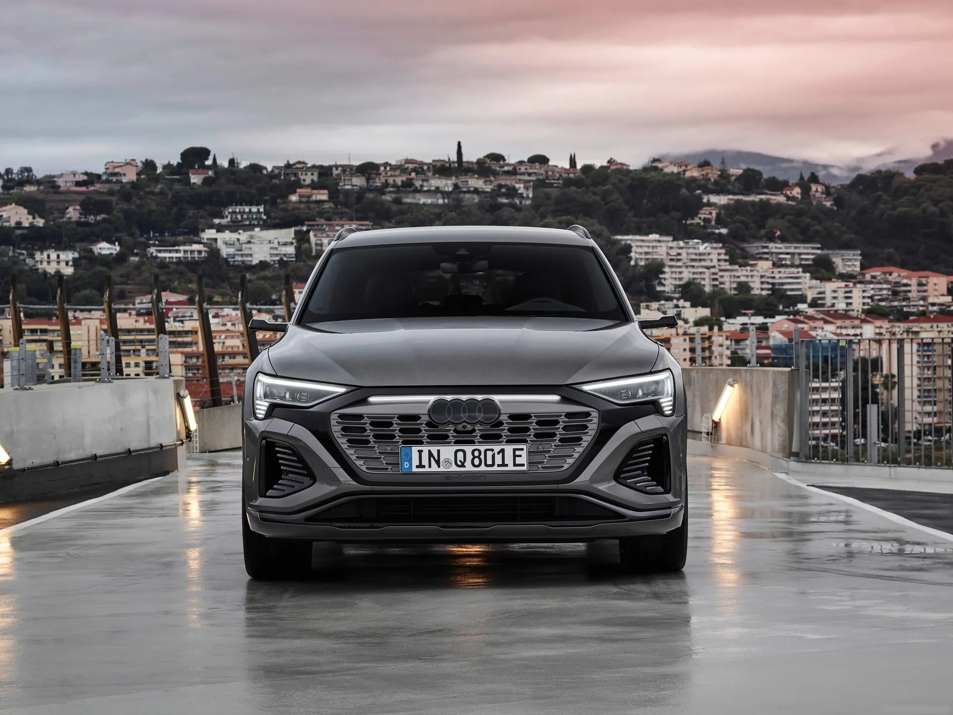 Audi Q8 e-tron quattro (2024) – zepředu