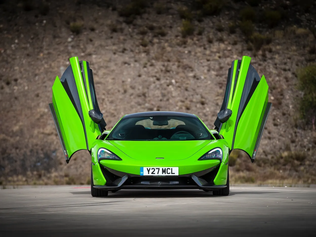 McLaren 570S Coupe (2016) – zepředu