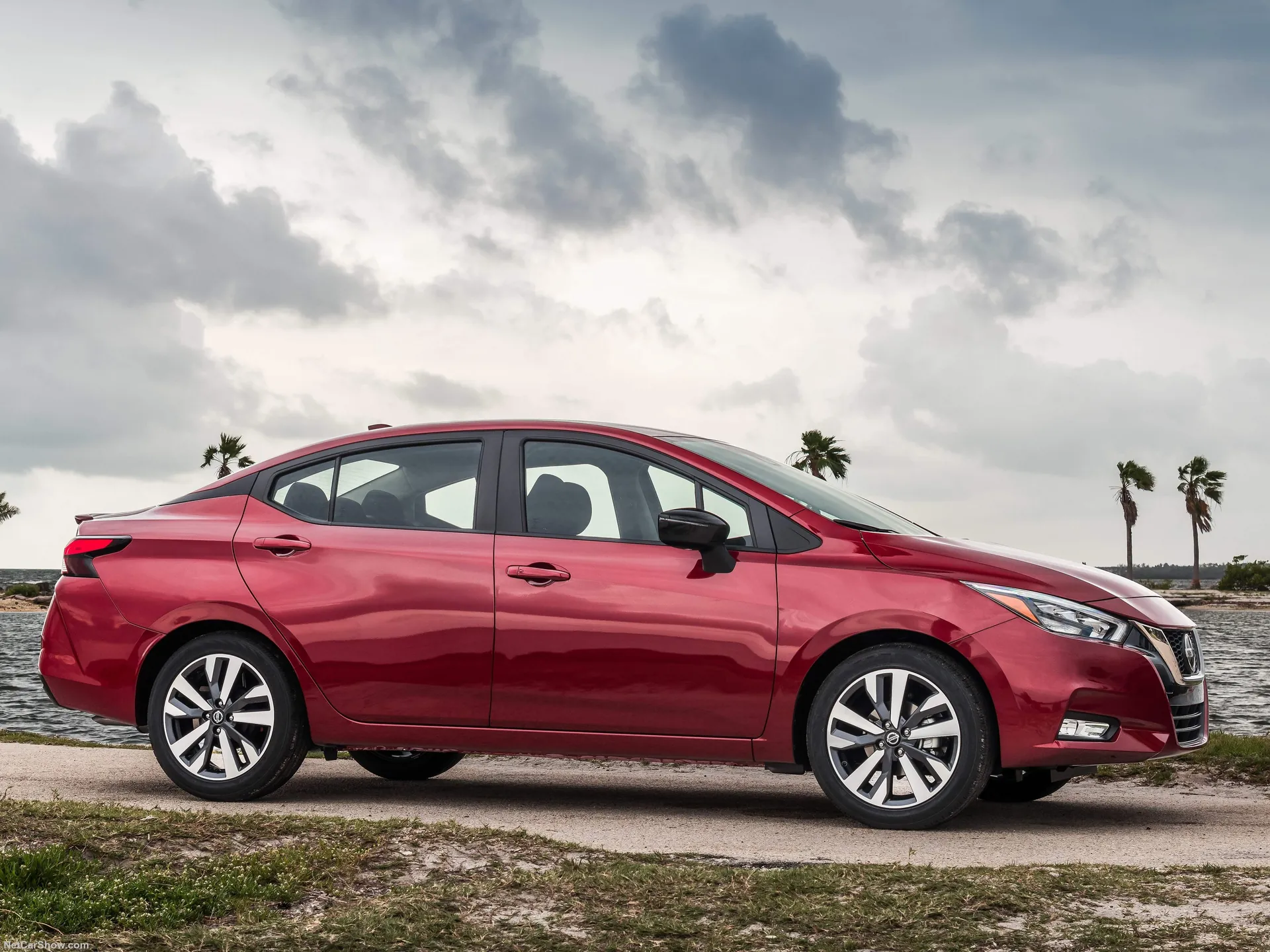 Nissan Versa (2020) - Side Profile