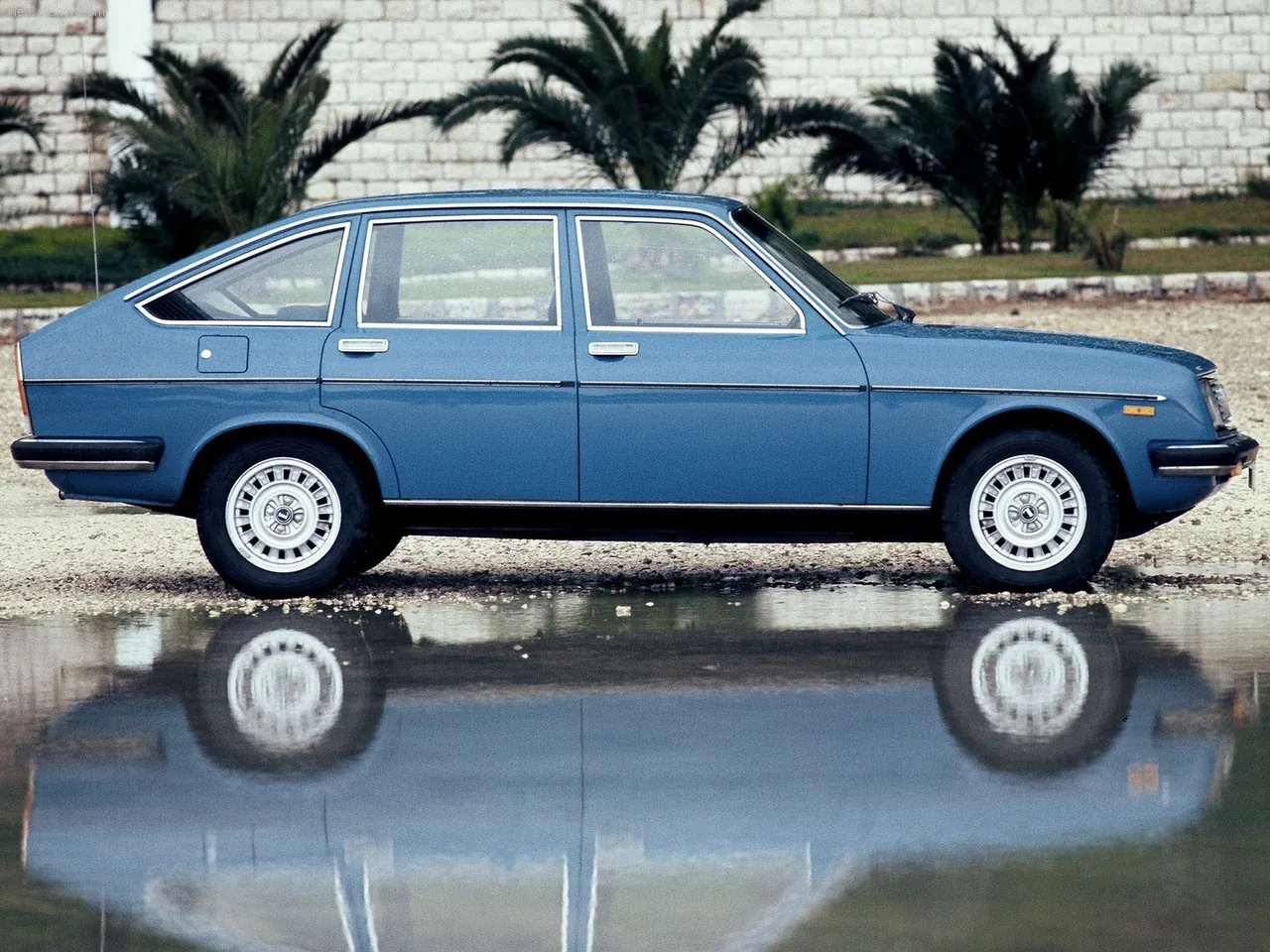 Lancia Beta (1975) – boční profil