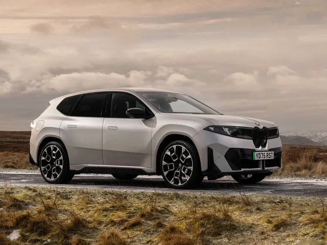 BMW iX3 [UK] (2026)