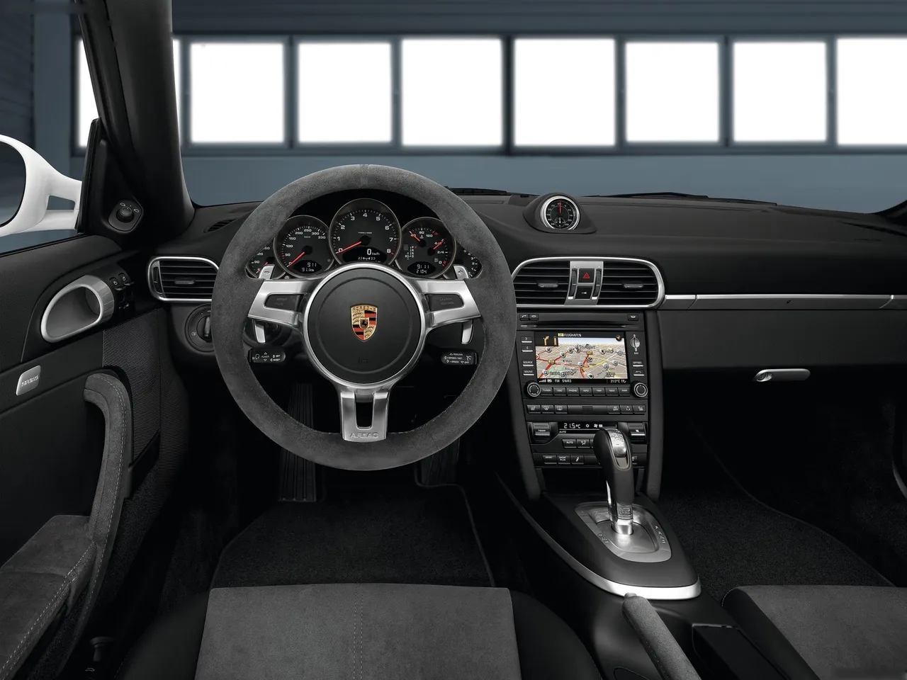 Porsche 911 Carrera GTS (2011) - Interior