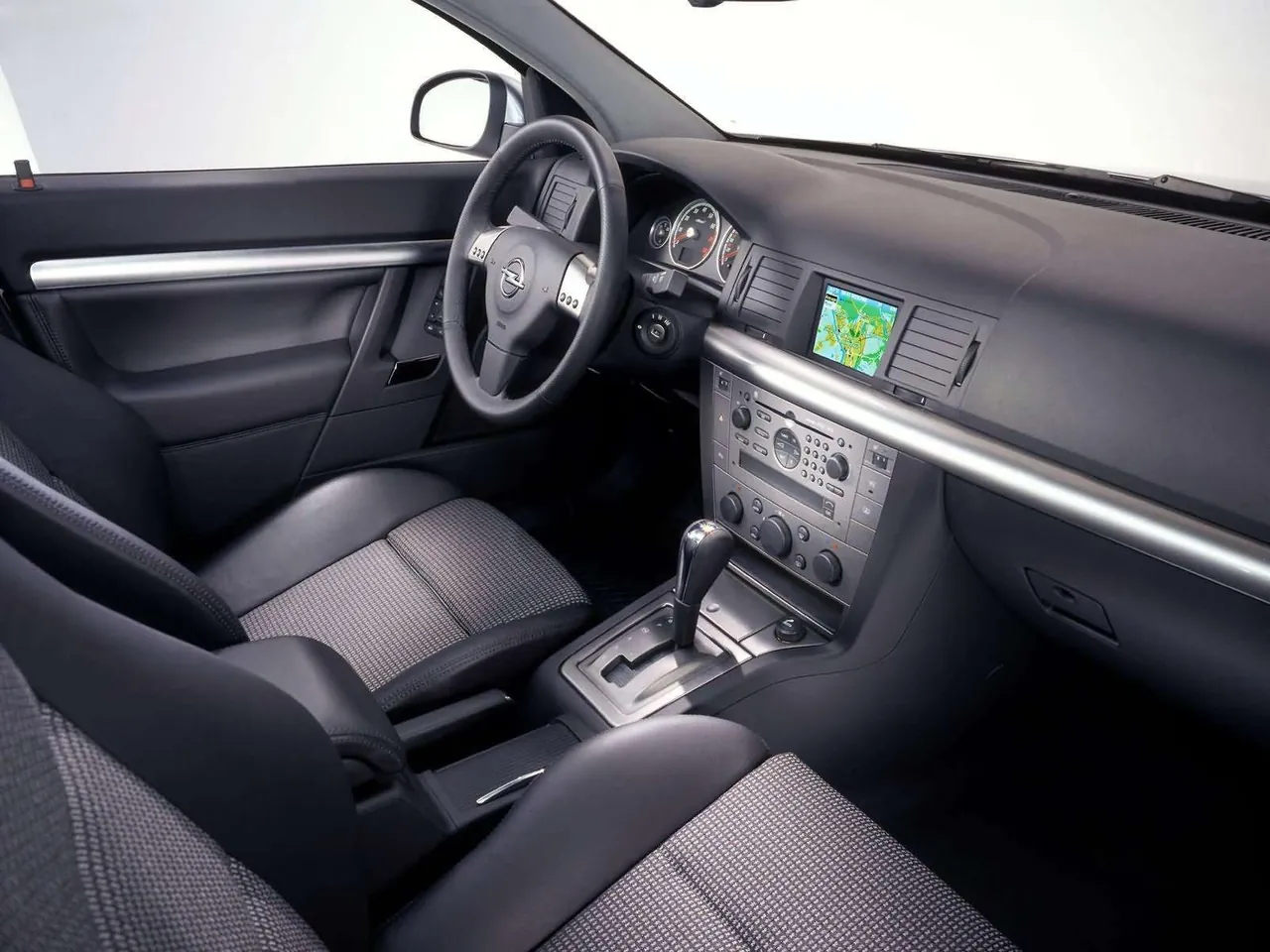 Opel Signum 3.2 V6 (2003) – interiér