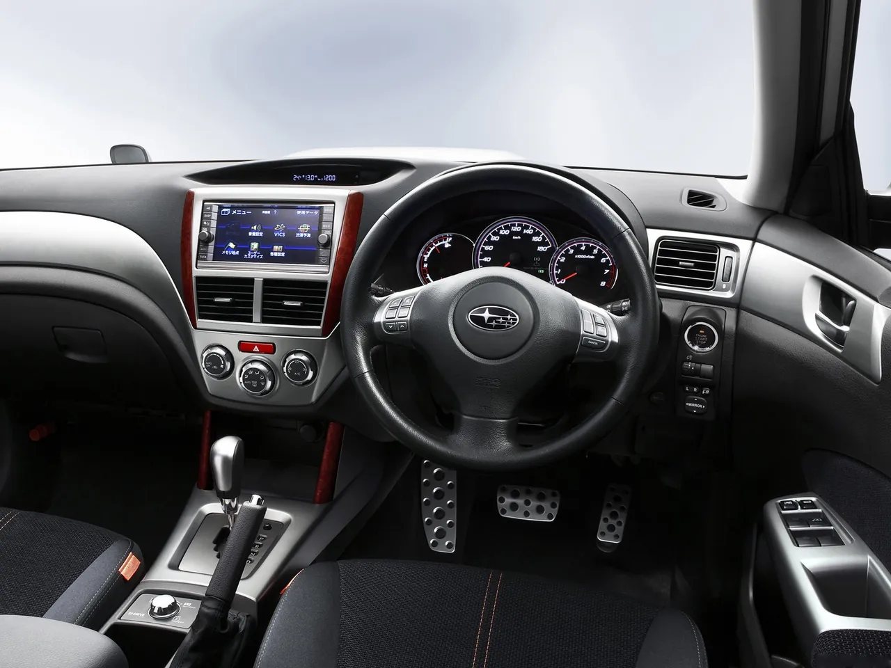 Subaru Forester (2008) – interiér