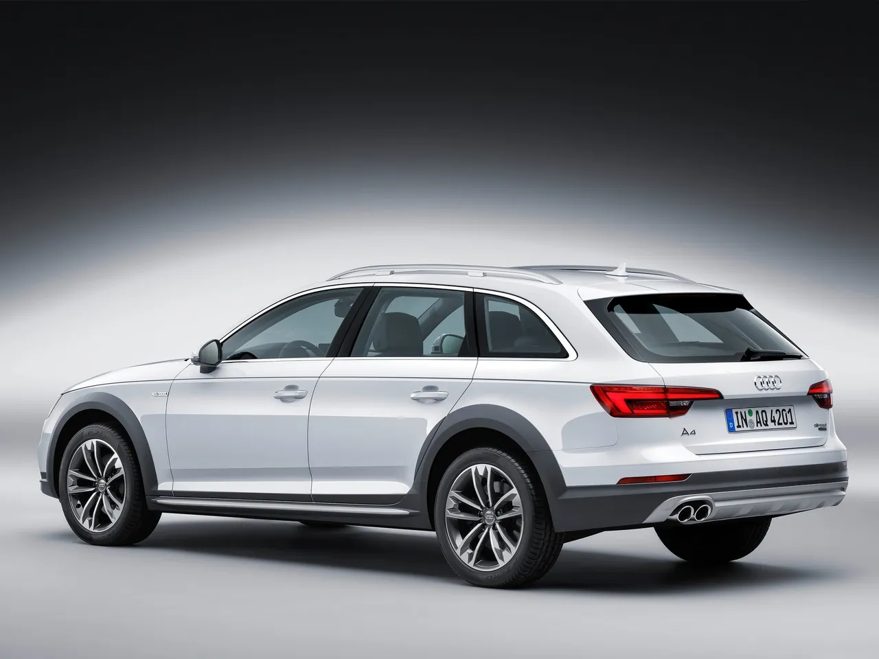 Audi A4 allroad quattro (2017) – zadní tříčtvrteční pohled