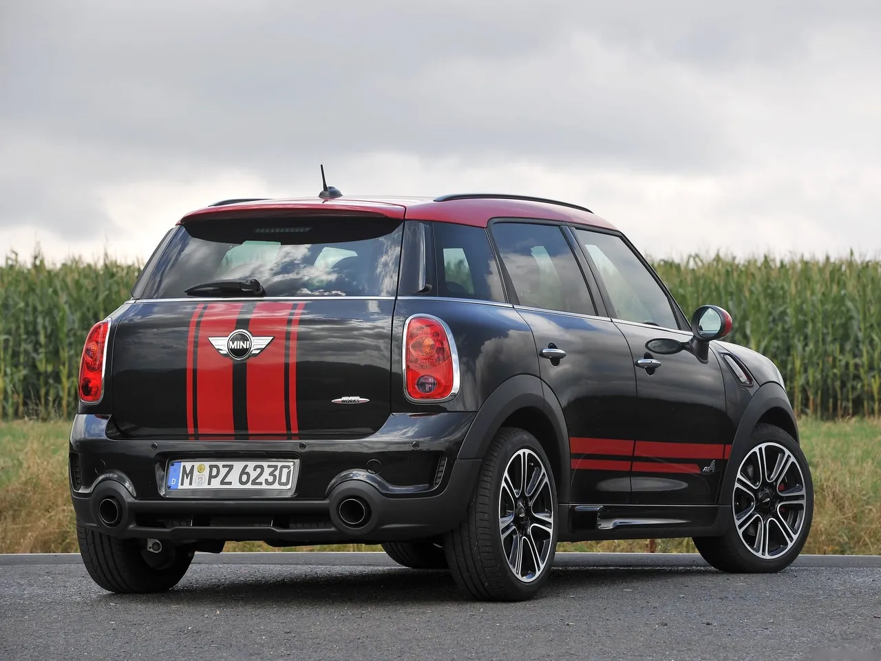 Mini Countryman John Cooper Works (2013) - Rear Three-Quarter