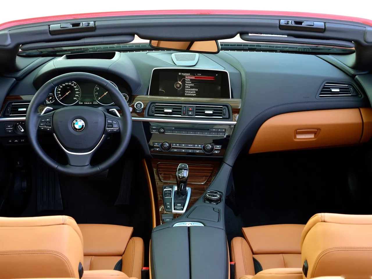 BMW 6-Series Convertible (2015) – interiér