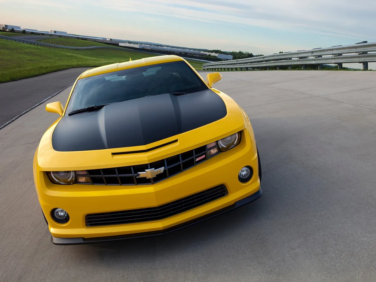 Chevrolet Camaro 1LE (2013) – zepředu