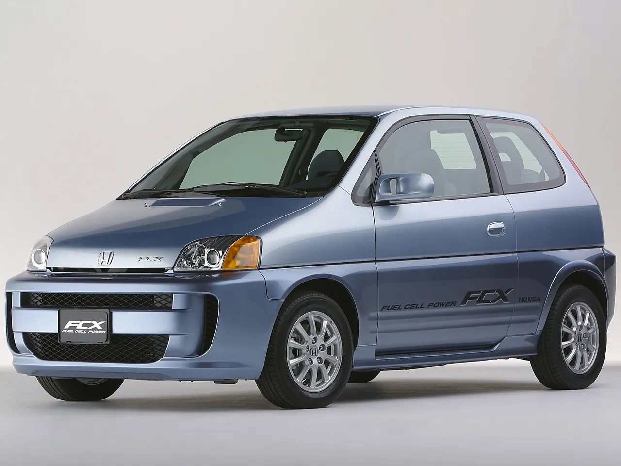 Honda FCX (2003)