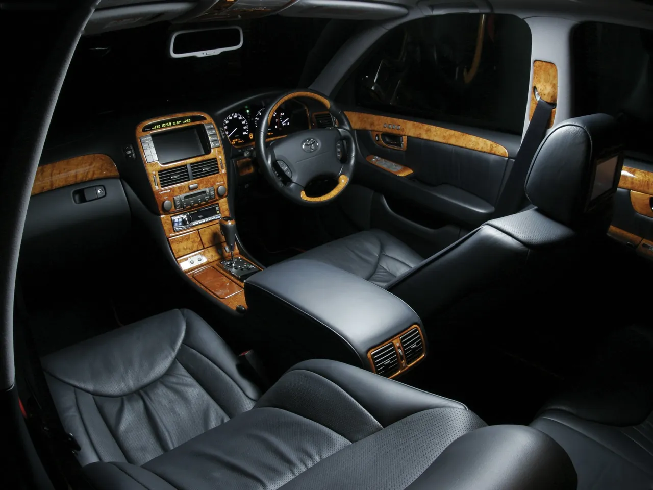 Wald Lexus LS (2004) – interiér