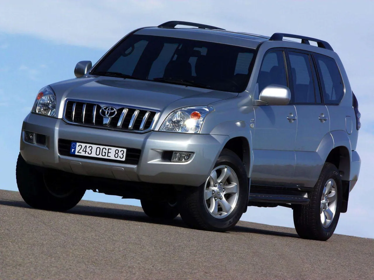 Toyota Land Cruiser 5d (2003)