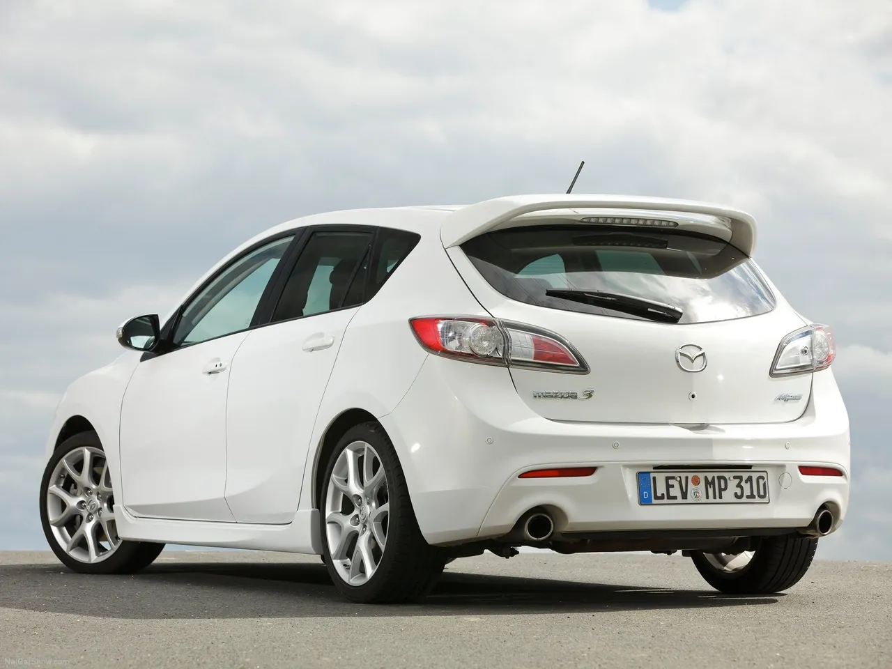 Mazda 3 MPS (2012) – zadní tříčtvrteční pohled