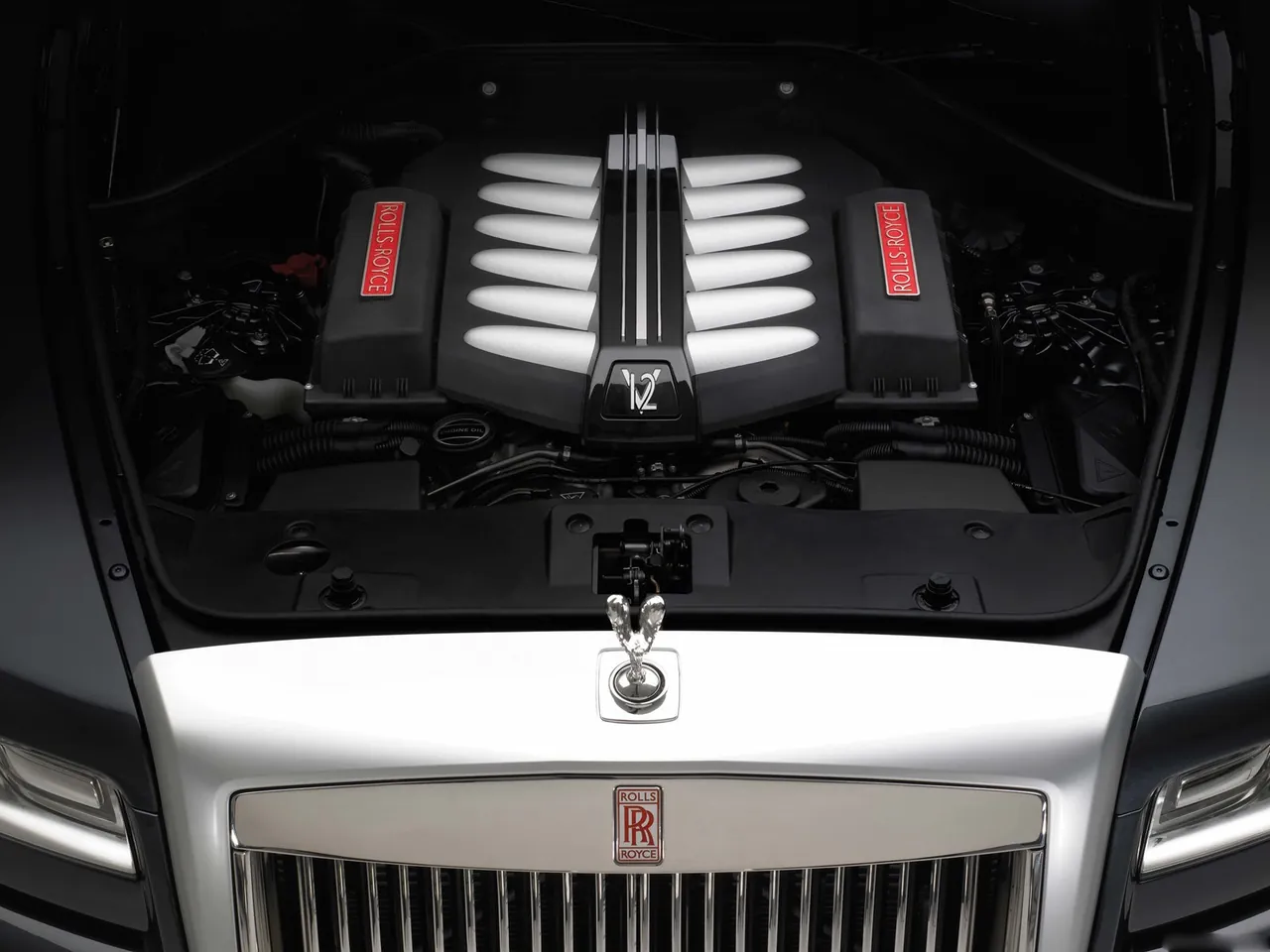 Rolls-Royce 200EX Concept (2009) – motorový prostor