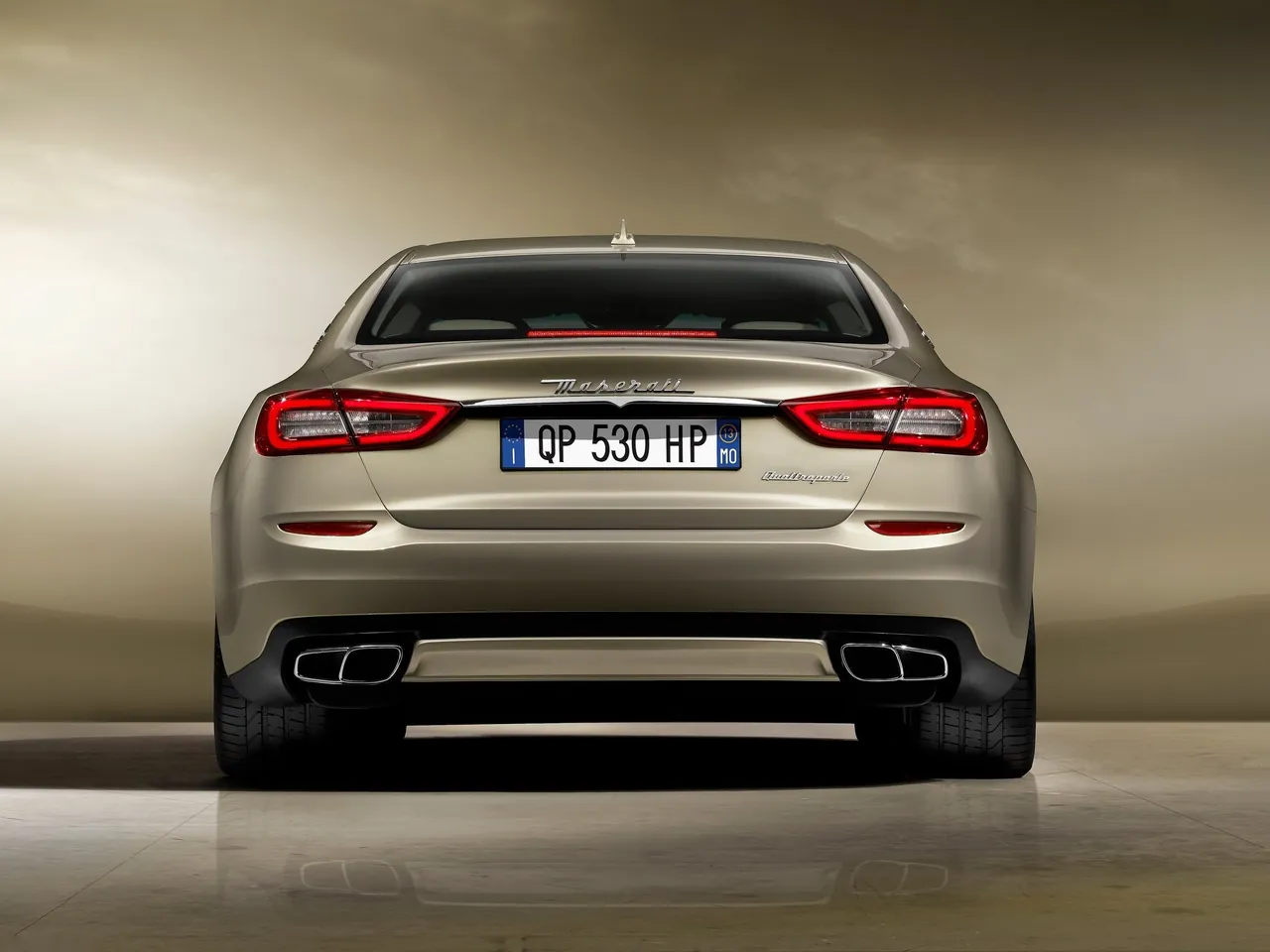 Maserati Quattroporte (2013) – zezadu